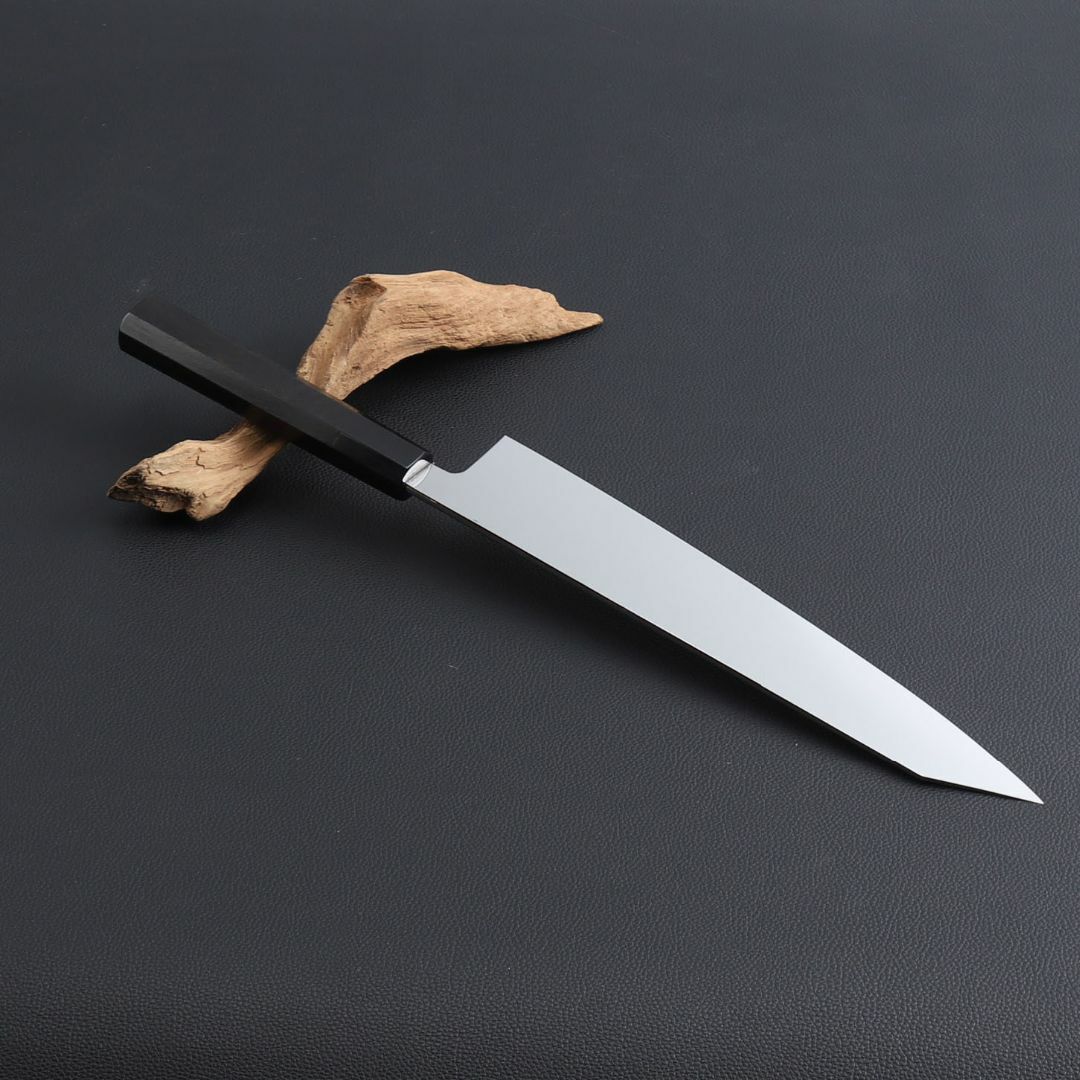 8438 勘所型牛刀 9寸 鏡面仕上げ 刺身包丁 黒檀黒水牛角八角柄 8438 勘所型牛刀 9寸 鏡面仕上げ 刺身包丁 黒檀黒水牛角八角柄