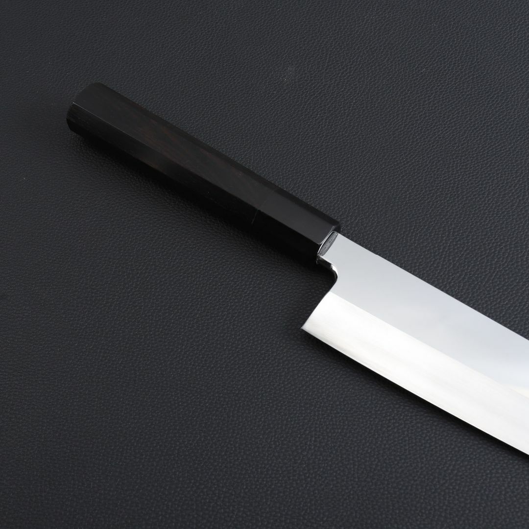 8438 勘所型牛刀 9寸 鏡面仕上げ 刺身包丁 黒檀黒水牛角八角柄 8438 勘所型牛刀 9寸 鏡面仕上げ 刺身包丁 黒檀黒水牛角八角柄