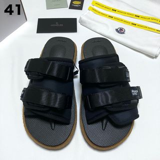 MONCLER - 未使用 モンクレール BASILE ラバー カモフラージュ MONCLER - 未使用 モンクレール BASILE ラバー カモフラージュ