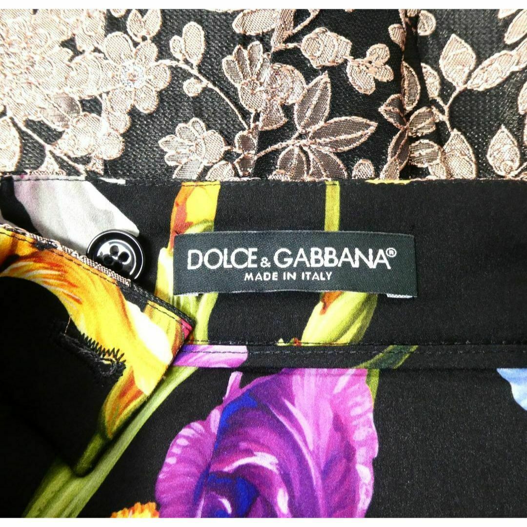 美品 DOLCE&GABBANA 花柄 刺繍 プリーツ 膝丈 ミニ丈 スカート 美品 DOLCE&GABBANA 花柄 刺繍 プリーツ 膝丈 ミニ丈 スカート