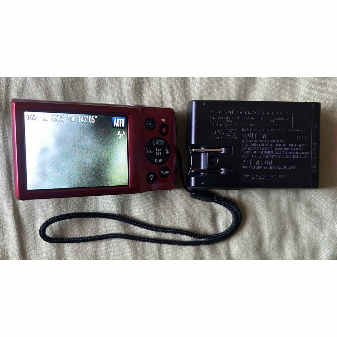 Canon IXY レッド コンパクトデジタルカメラ 本体と充電器付き Canon IXY レッド コンパクトデジタルカメラ 本体と充電器付き