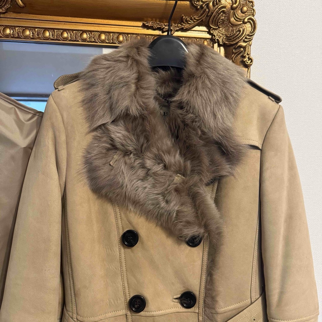 BURBERRY - 新品BURBERRY バーバリー ムートンコート 羊革 BURBERRY - 新品BURBERRY バーバリー ムートンコート 羊革