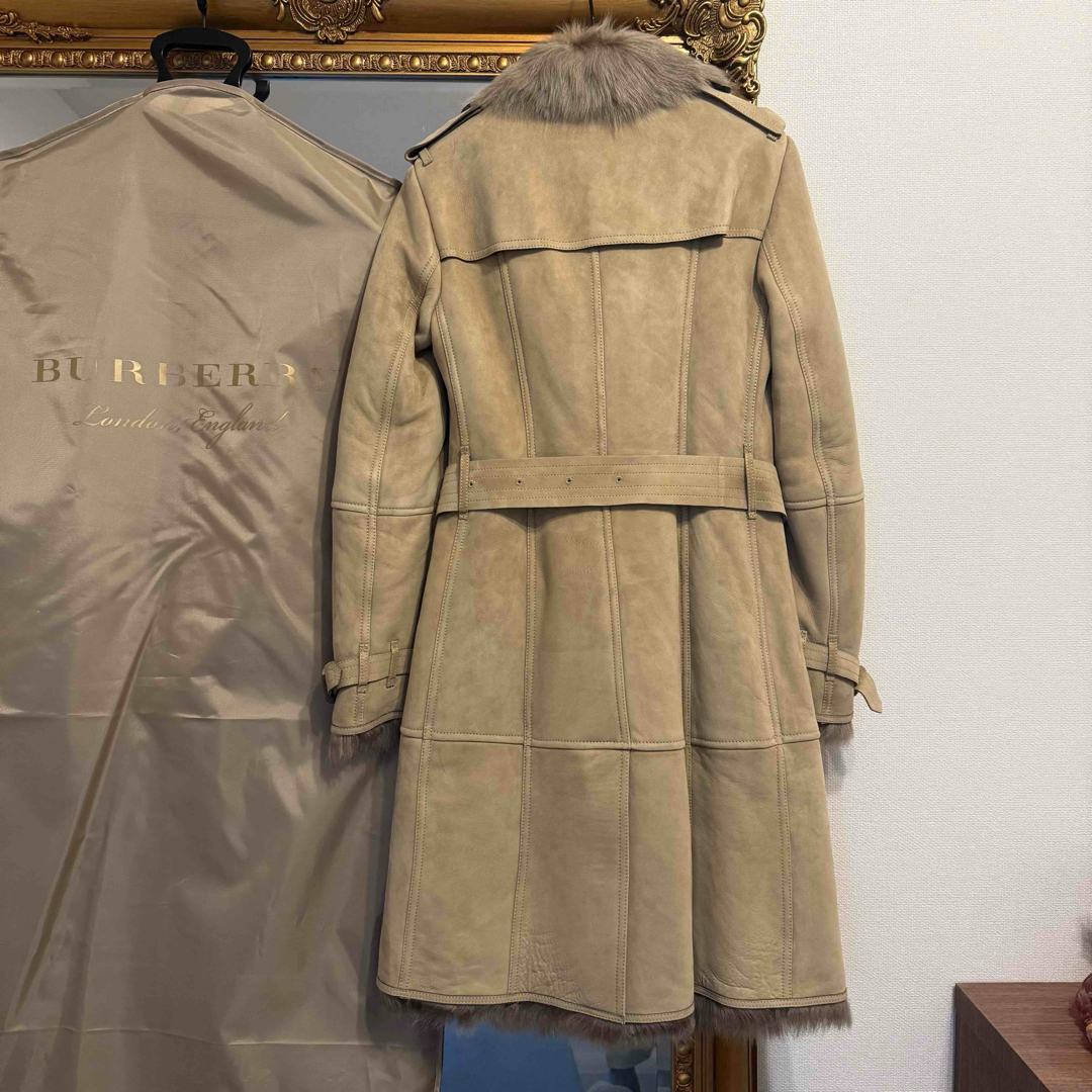 BURBERRY - 新品BURBERRY バーバリー ムートンコート 羊革 BURBERRY - 新品BURBERRY バーバリー ムートンコート 羊革