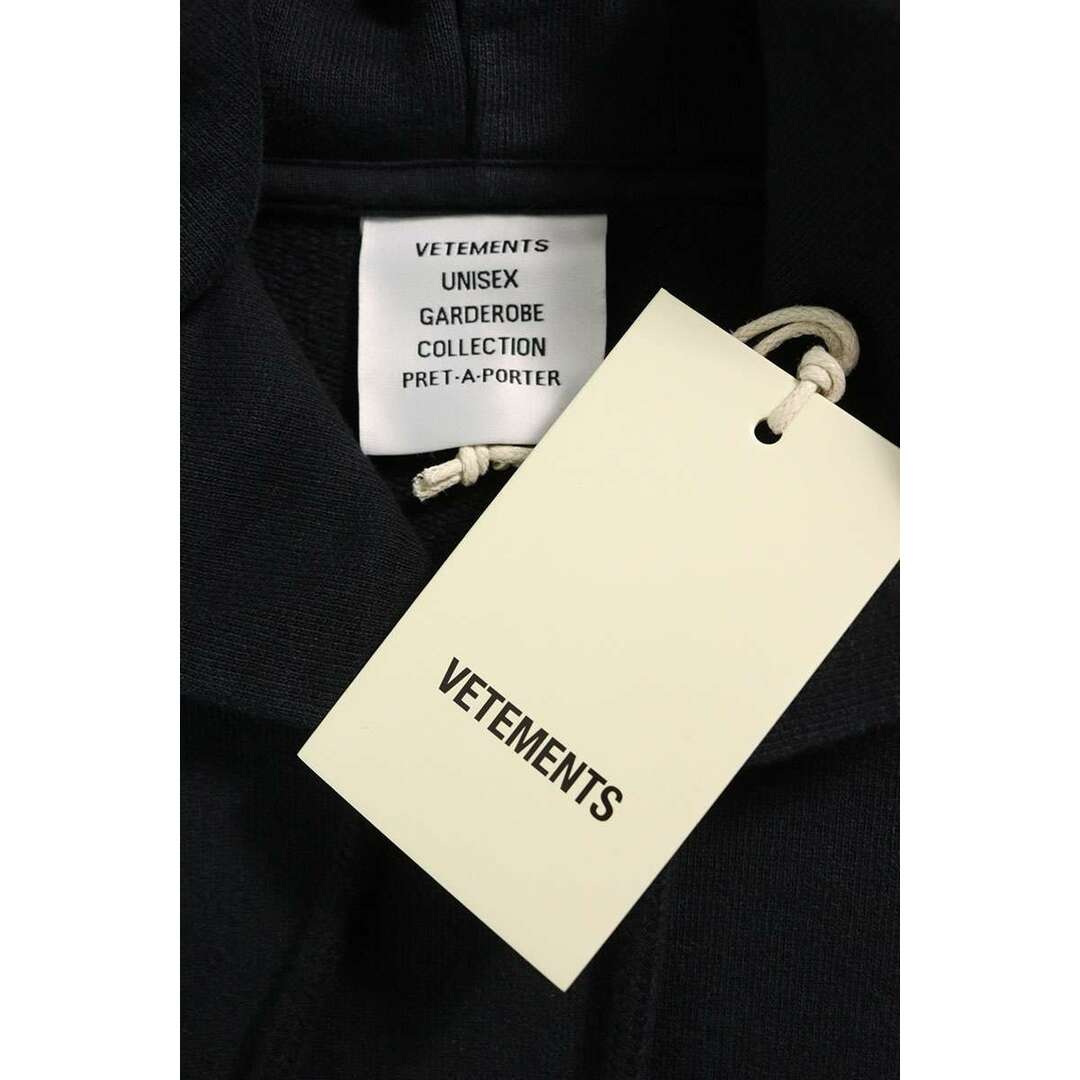 VETEMENTS - ヴェトモン 25SS UA66HD700B アーティストプリント VETEMENTS - ヴェトモン 25SS UA66HD700B アーティストプリント