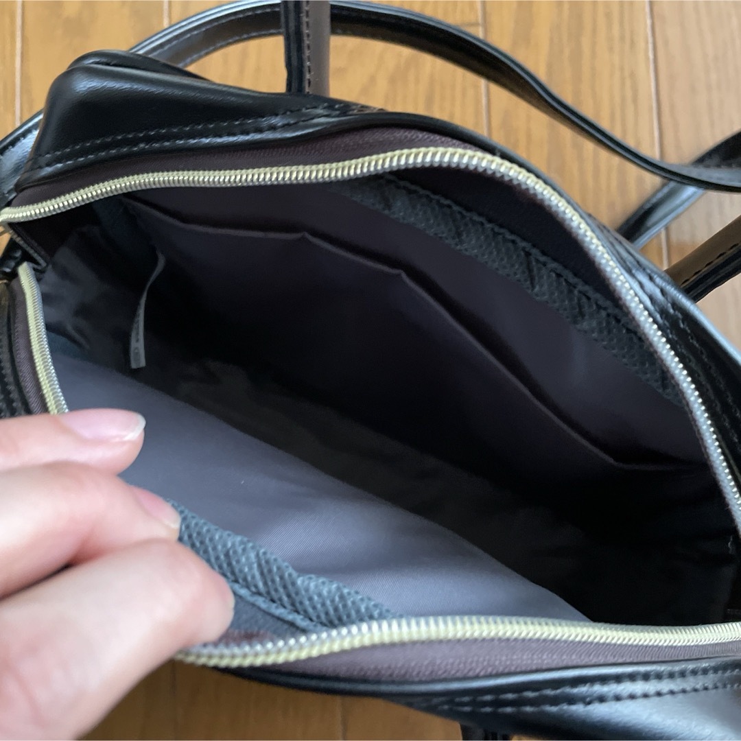 POIK★mini square tote bag★黒★バッグ レディースのバッグ(ショルダーバッグ)の商品写真