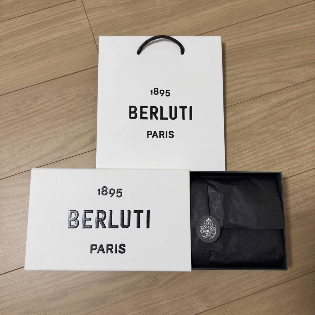BERLUTI - 新品同様 定価136.9万円 ベルルッティ 最新型 BERLUTI - 新品同様 定価136.9万円 ベルルッティ 最新型