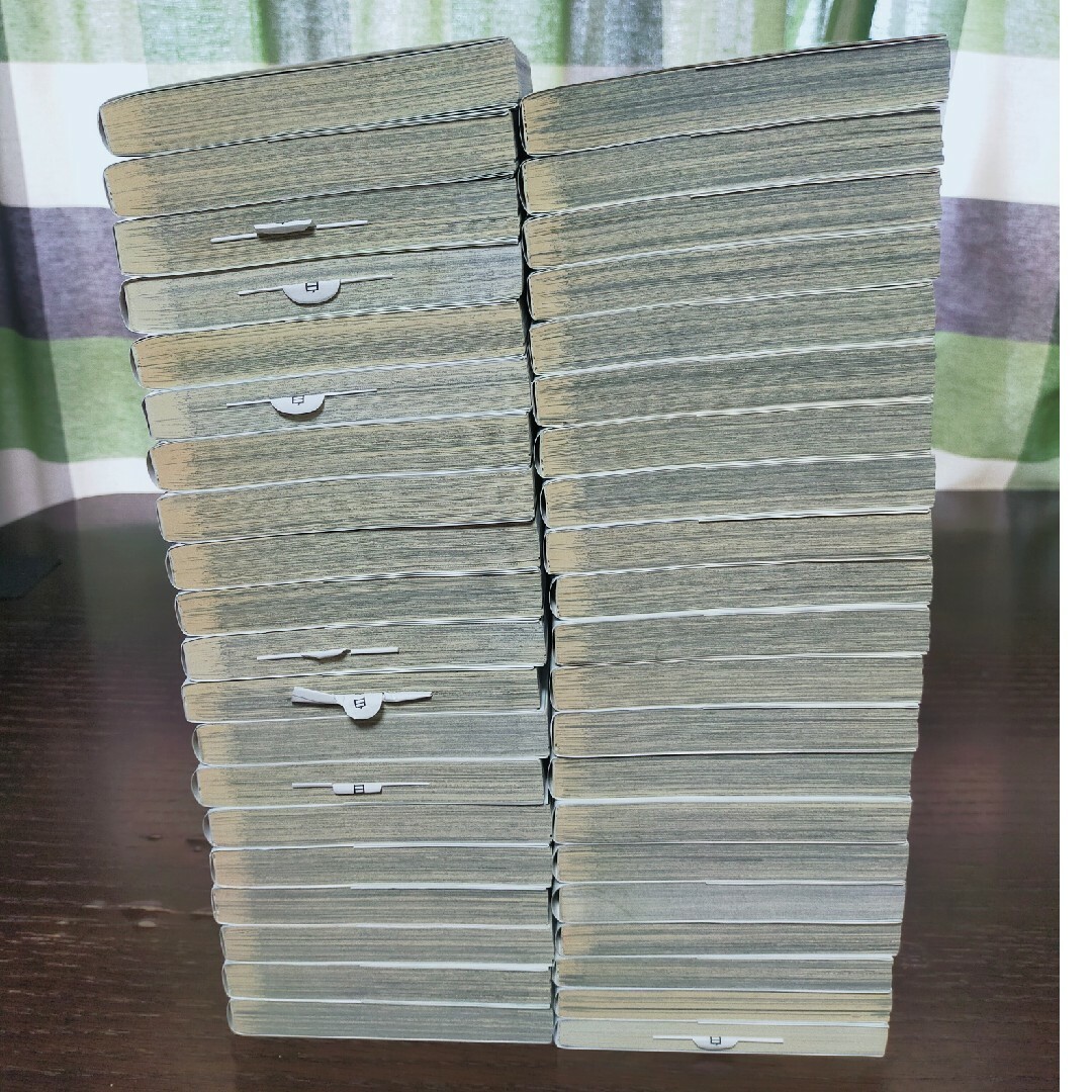 ベルセルク 全巻 1巻~39巻+2冊 新装版 ほぼ帯つき! ベルセルク 全巻 1巻~39巻+2冊 新装版 ほぼ帯つき!