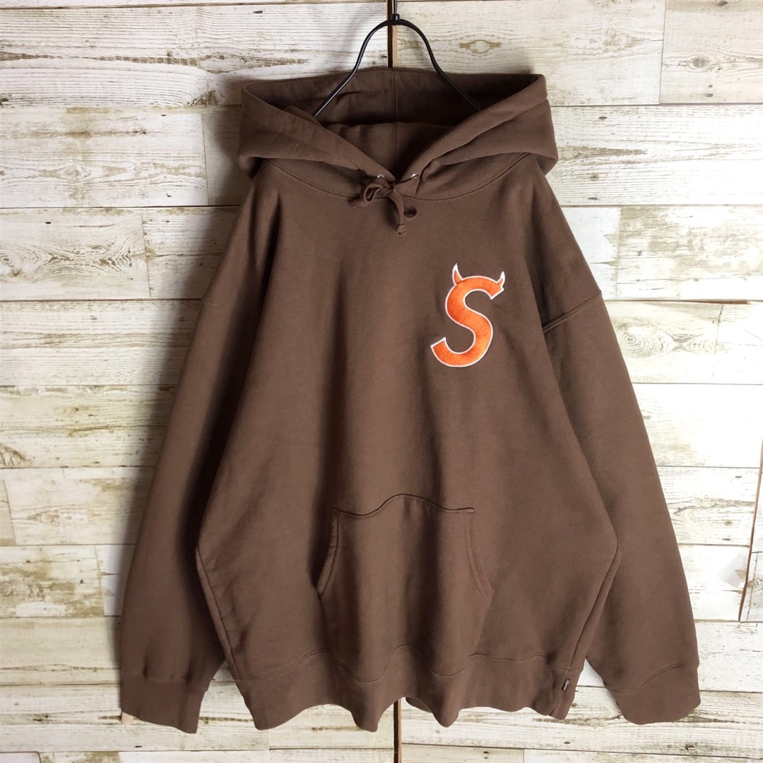 Supreme - 【堀米雄斗着用モデル】シュプリーム パーカー Sロゴ Supreme - 【堀米雄斗着用モデル】シュプリーム パーカー Sロゴ
