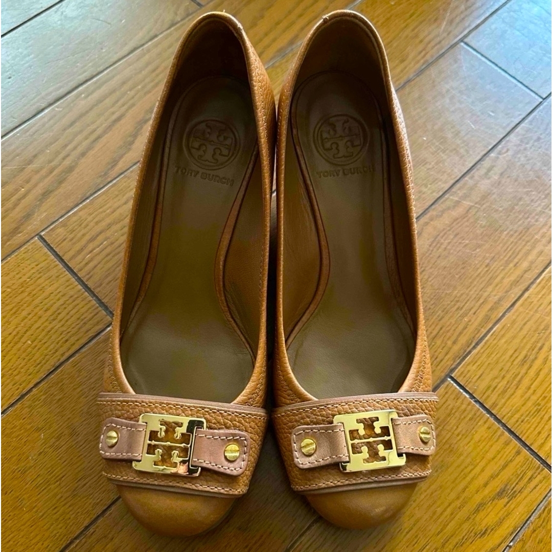 超美品 トリーバーチのウェッジソールパンプスです ではずれ 超美品 トリーバーチのウェッジソールパンプスです ではずれ