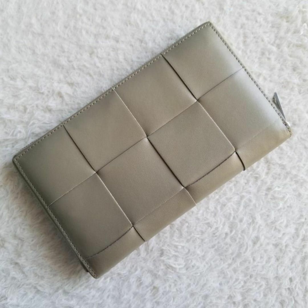 BOTTEGA VENETA - 国内完売 ボッテガヴェネタ カセット ラウンド BOTTEGA VENETA - 国内完売 ボッテガヴェネタ カセット ラウンド
