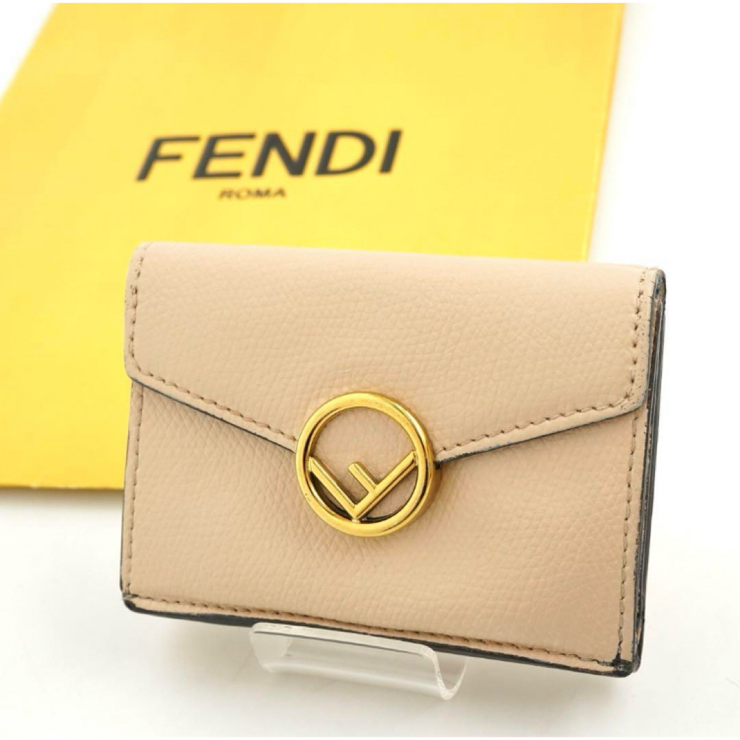 FENDI ミニ財布 エフイズ Fロゴ 三つ折り エンボスロゴ☆ FENDI ミニ財布 エフイズ Fロゴ 三つ折り エンボスロゴ☆