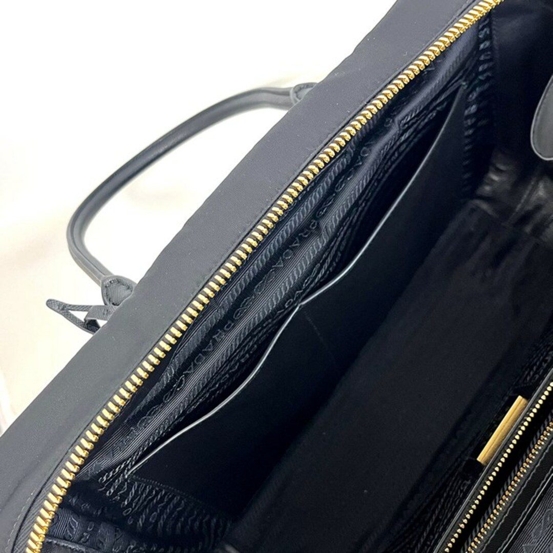 PRADA - プラダ PRADA トートバッグ Re-Edition 1978 ラージ PRADA - プラダ PRADA トートバッグ Re-Edition 1978 ラージ