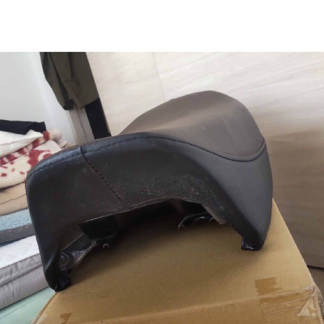 ヤマハ - SR400 1JR 純正シート(中古)の通販 by どら's shop ヤマハ - SR400 1JR 純正シート(中古)の通販 by どら's shop