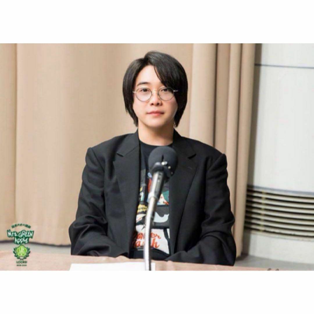 レア】大森元貴着用 Tシャツ Mrs. GREEN APPLEの通販 by K|ラクマ レア】大森元貴着用 Tシャツ Mrs. GREEN APPLEの通販 by K|ラクマ