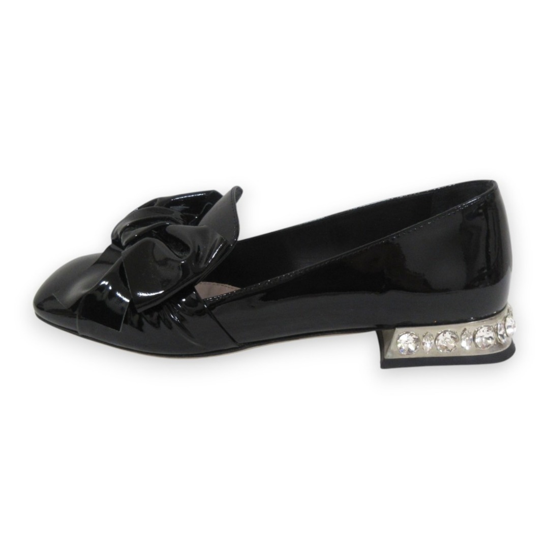 miumiu ビジュー黒パンプス美品 miumiu ビジュー黒パンプス美品