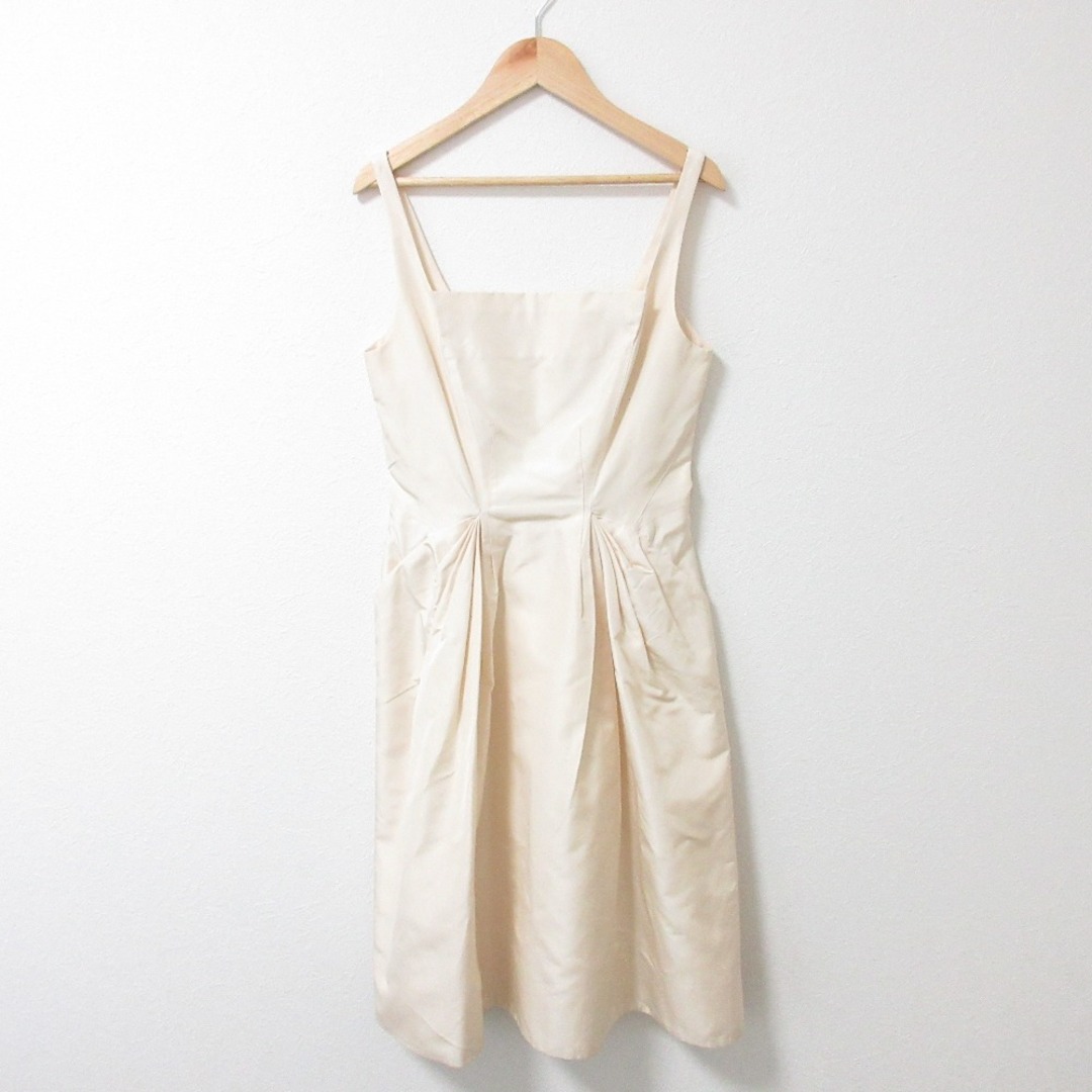 ♡極美品♡ DAISY LIN for FOXEYレディシェイプドレス ♡極美品♡ DAISY LIN for FOXEYレディシェイプドレス
