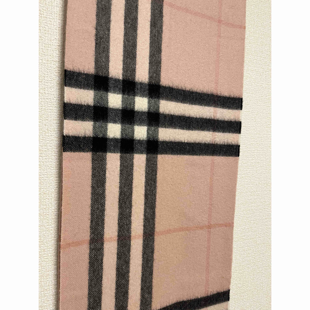 BURBERRY バーバリー マフラー カシミア100% ピンク系 未使用に近い BURBERRY バーバリー マフラー カシミア100% ピンク系 未使用に近い