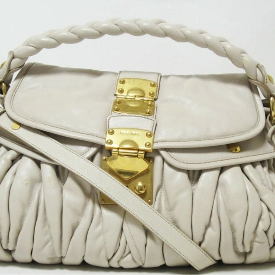 miu miu ミュウミュウ マトラッセ 2WAY バッグ miu miu ミュウミュウ マトラッセ 2WAY バッグ