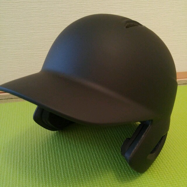 硬式野球ヘルメット　ZETT   スポーツ/アウトドアの野球(防具)の商品写真