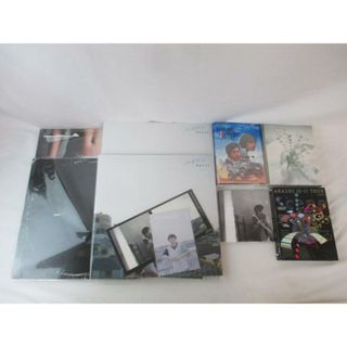  【まとめ売り 中古品】 NEWS 嵐  他 うちわ パンフレット 等 グッズセット(アイドルグッズ)