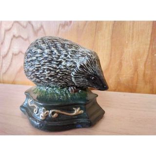 【新品】金属　ハリネズミのドアストッパー(置物)