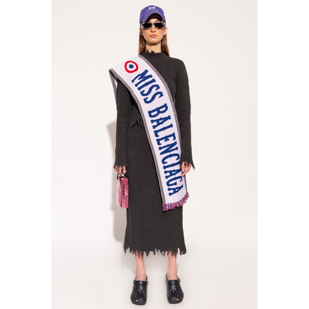 BALENCIAGA - 正規 美品21AW バレンシアガ ダメージ ニット BALENCIAGA - 正規 美品21AW バレンシアガ ダメージ ニット