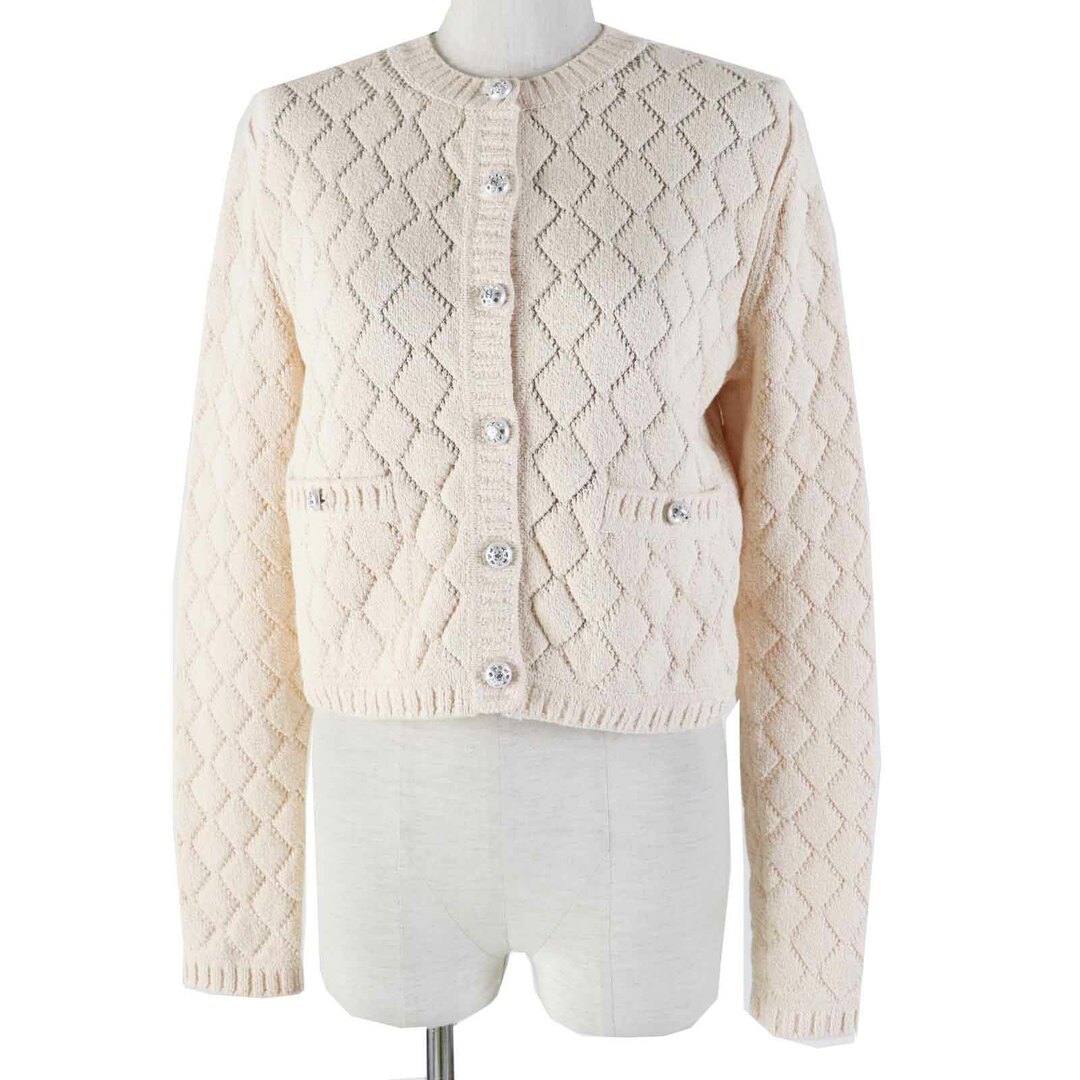 CHANEL - 極美品◎CHANEL シャネル 23S P75071 コットン ポリアミド ラインストーンココマークボタン付き クロップド丈 カーディガン ライトオレンジ 36 保存袋付き イタリア製 正規品 レディース