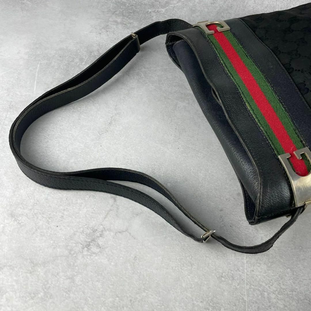 美品✨GUCCI ショルダーバッグ ポシェット ggレザー キャンバス 美品✨GUCCI ショルダーバッグ ポシェット ggレザー キャンバス