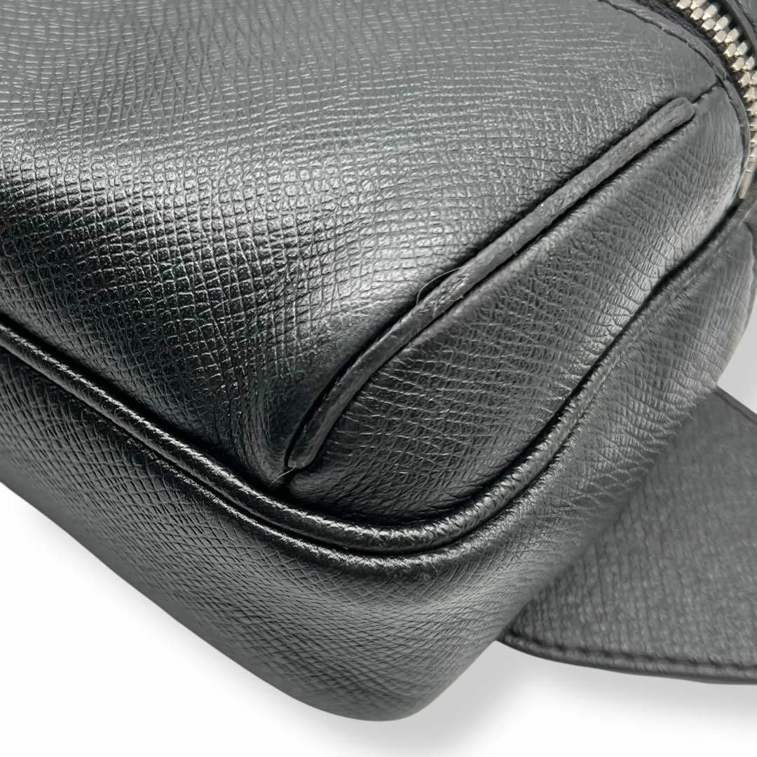 LOUIS VUITTON - 【極美品】ルイヴィトン タイガ バムバッグ LOUIS VUITTON - 【極美品】ルイヴィトン タイガ バムバッグ