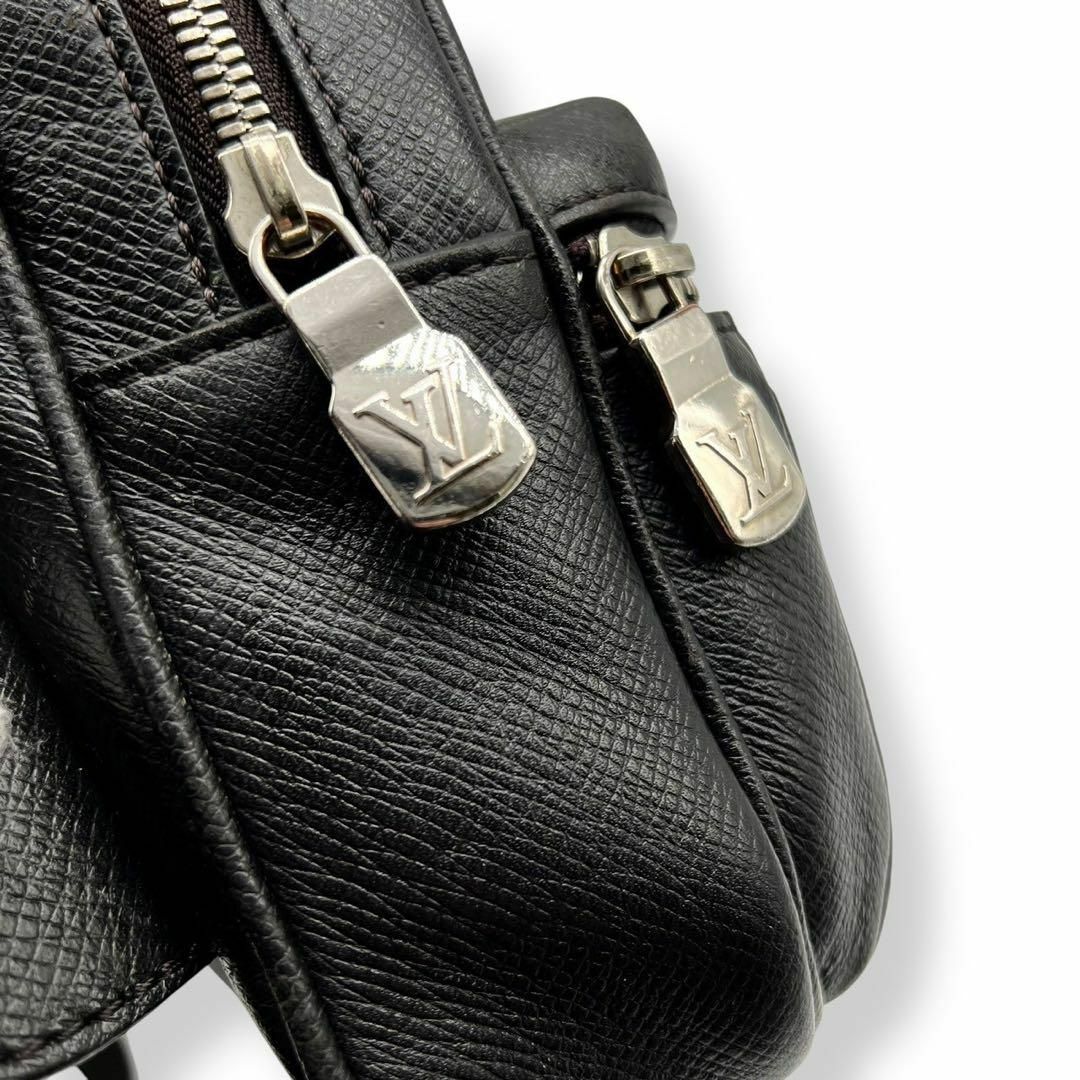LOUIS VUITTON - 【極美品】ルイヴィトン タイガ バムバッグ LOUIS VUITTON - 【極美品】ルイヴィトン タイガ バムバッグ