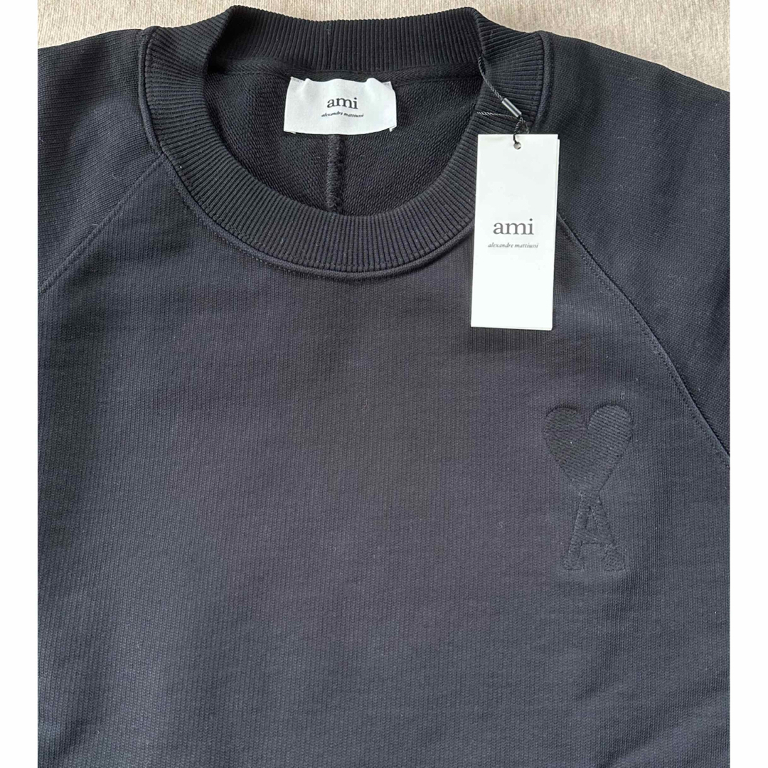 新品 AMI Paris アミ ビッグ ロゴ スウェット シャツ オールブラック 新品 AMI Paris アミ ビッグ ロゴ スウェット シャツ オールブラック