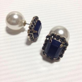 イーブス(YEVS)のパールキャッチ×スクエアビジューピアス(ピアス)