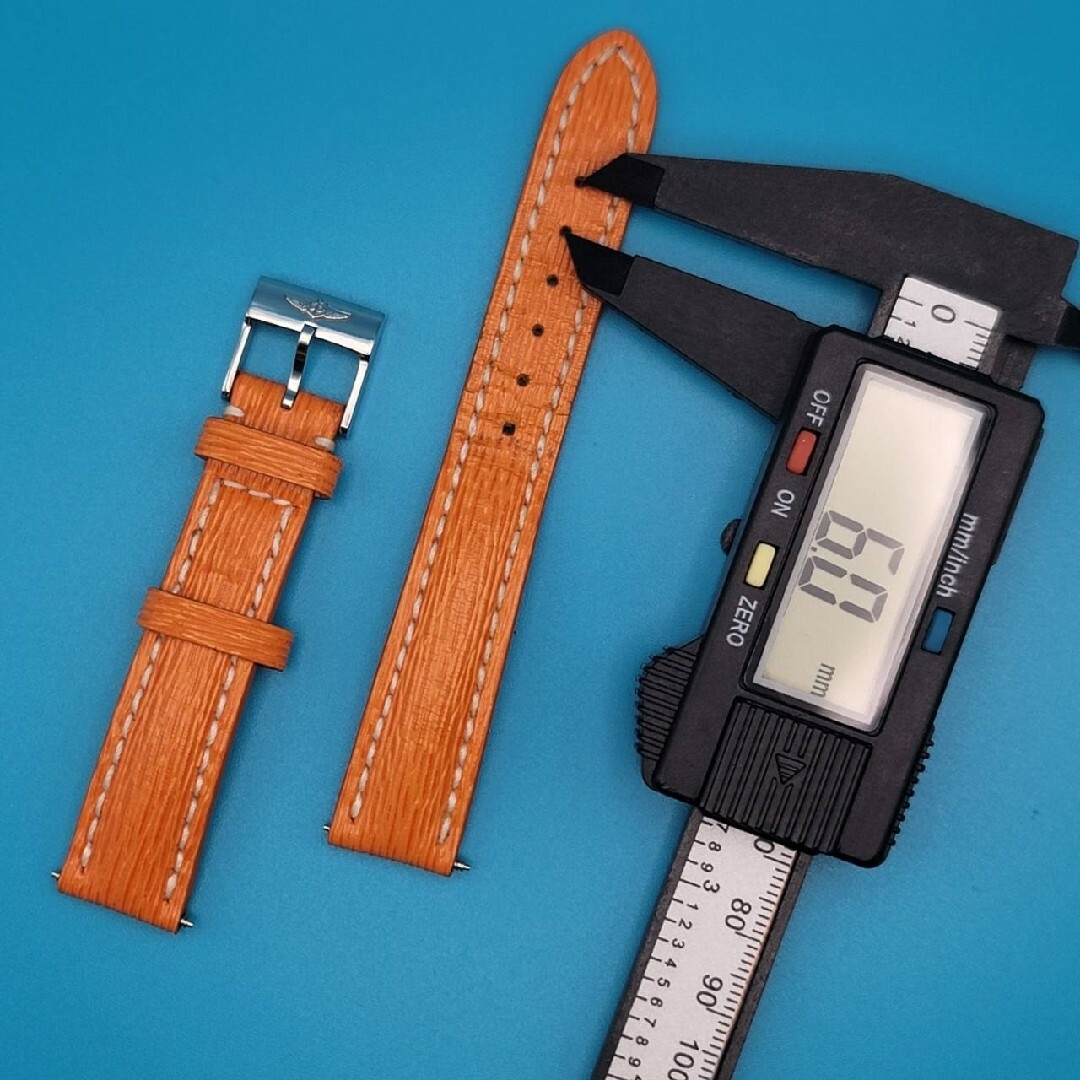 BREITLING - BREITLING用品①【中古】純正 レザーベルト 取付幅 BREITLING - BREITLING用品①【中古】純正 レザーベルト 取付幅
