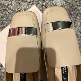 Sergio Rossi(スリッポン/モカシン)のフリマアイテム一覧 Sergio Rossi(スリッポン/モカシン)のフリマアイテム一覧