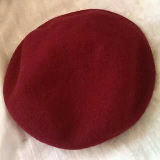 ワインレッドのベレー帽(ハンチング/ベレー帽)