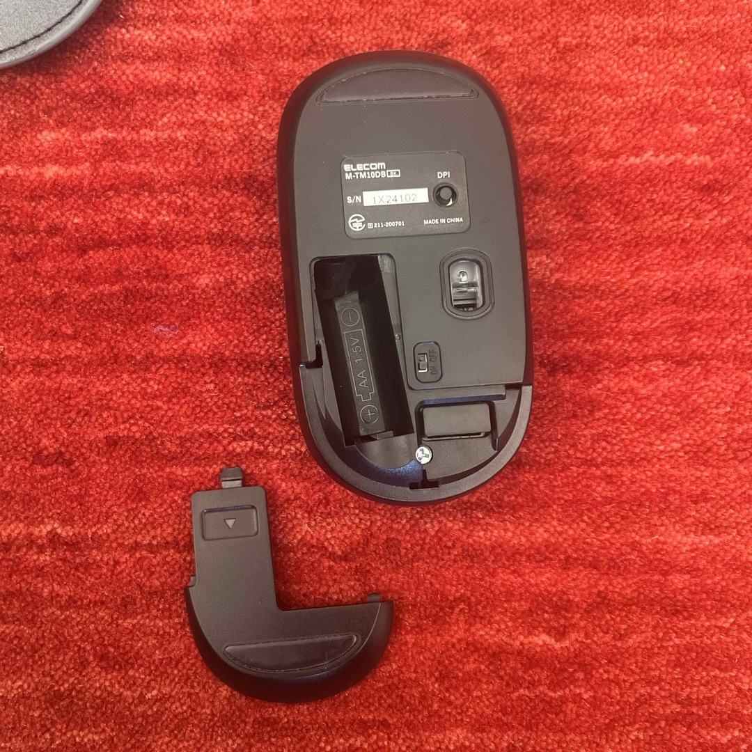 ELECOM(エレコム)のエレコム ワイヤレスマウス 2.4GHz 無線 BlueLED 4ボタン モバイ スマホ/家電/カメラのPC/タブレット(PC周辺機器)の商品写真