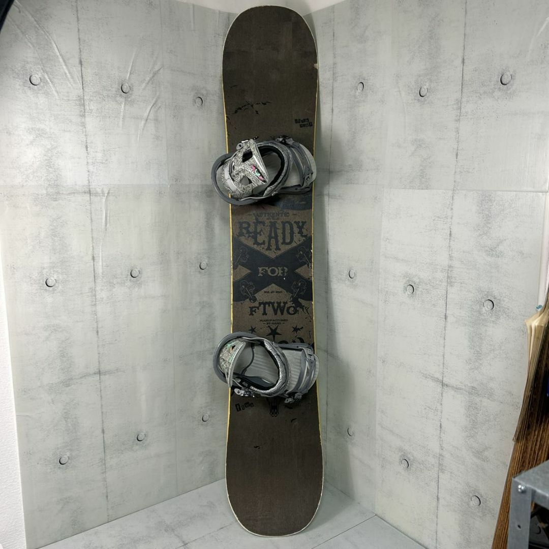 即購入可】FTWO blackdeck154cm× FLUX スノボSET品 スノーボード 即購入可】FTWO blackdeck154cm× FLUX スノボSET品 スノーボード