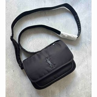 SAINT LAURENT(ショルダーバッグ)のフリマアイテム一覧 SAINT LAURENT(ショルダーバッグ)のフリマアイテム一覧