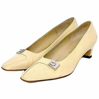 FERRAGAMO(ベージュ系)のフリマアイテム一覧 FERRAGAMO(ベージュ系)のフリマアイテム一覧