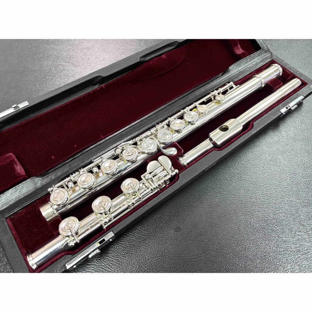 美品 メンテナンス済】 YAMAHA YFL611-2 H足 フルート 総銀の 美品 メンテナンス済】 YAMAHA YFL611-2 H足 フルート 総銀の