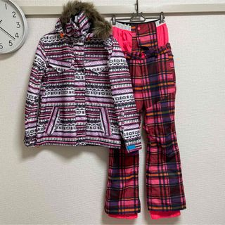 Roxy - 美品【ROXY】 ウェアセット ゴーグル ベルト付き Sサイズ Roxy - 美品【ROXY】 ウェアセット ゴーグル ベルト付き Sサイズ