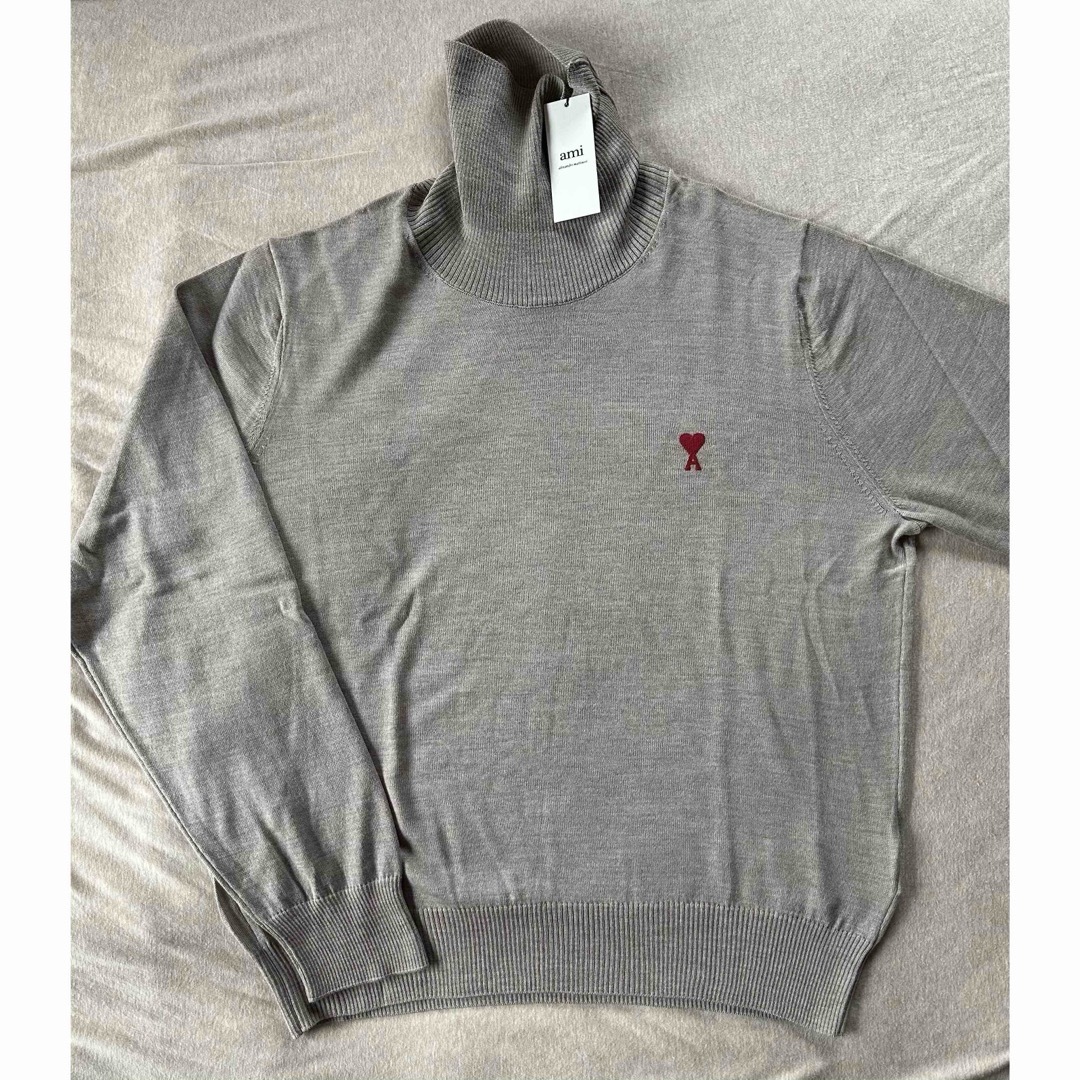 ami - 新品 AMI Paris アミ ロゴ タートルネック ニット ami - 新品 AMI Paris アミ ロゴ タートルネック ニット