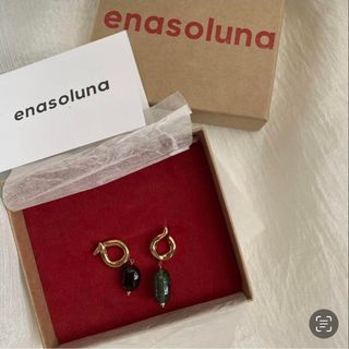 Enasoluna(フェザー ・ ピアス)のフリマアイテム一覧 Enasoluna(フェザー ・ ピアス)のフリマアイテム一覧