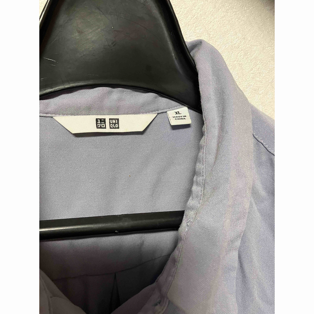 UNIQLO(ユニクロ)のUNIQLO 薄い紫 長袖シャツ レディースのトップス(シャツ/ブラウス(長袖/七分))の商品写真