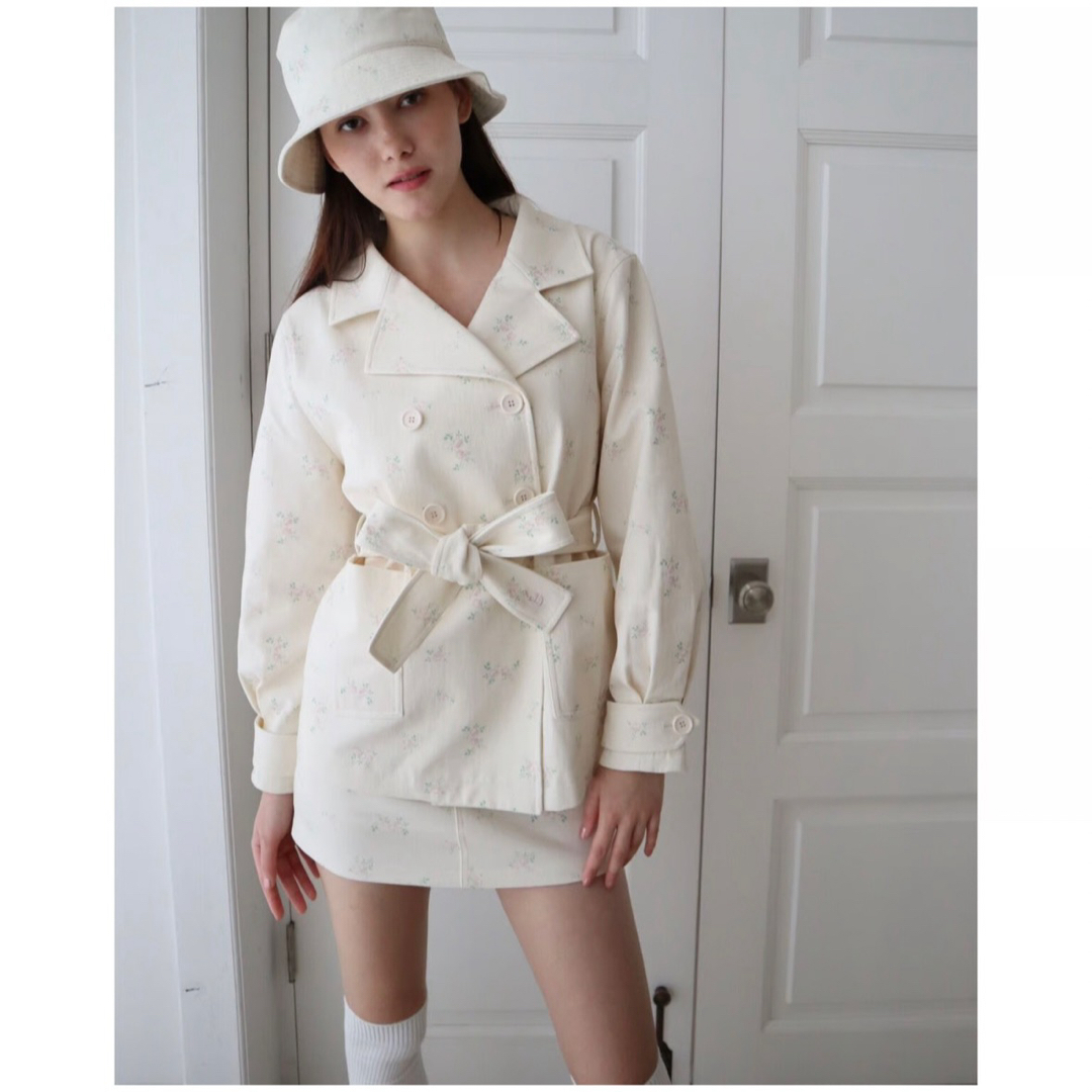 é belt jacket flower epine é belt jacket flower epine