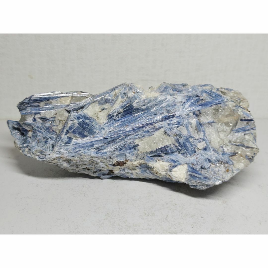 カイヤナ 1.7kg 鑑賞石 原石 自然石 誕生石 水石 鉱石 鉱物 宝石