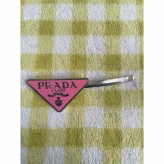 PRADA(ヘアアクセサリー ・ ピンク/桃色系)のフリマアイテム一覧 PRADA(ヘアアクセサリー ・ ピンク/桃色系)のフリマアイテム一覧