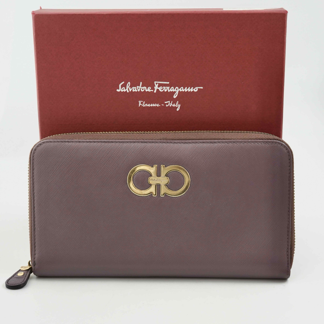 Salvatore Ferragamo - 【未使用に近い】Salvatore Ferragamo Salvatore Ferragamo - 【未使用に近い】Salvatore Ferragamo