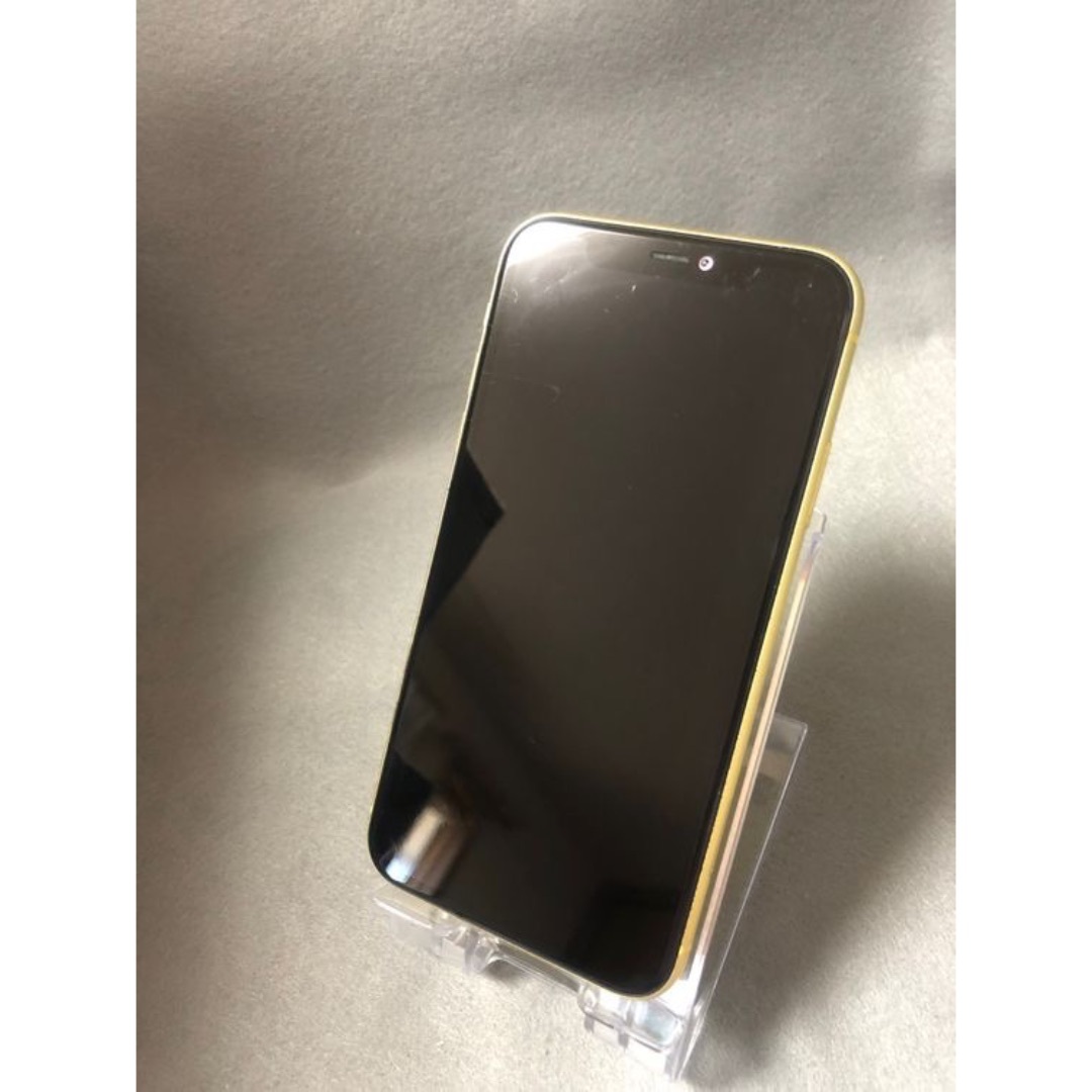 美品中古 国内版 SIMフリー iPhone11 64GB イエロー色 美品中古 国内版 SIMフリー iPhone11 64GB イエロー色