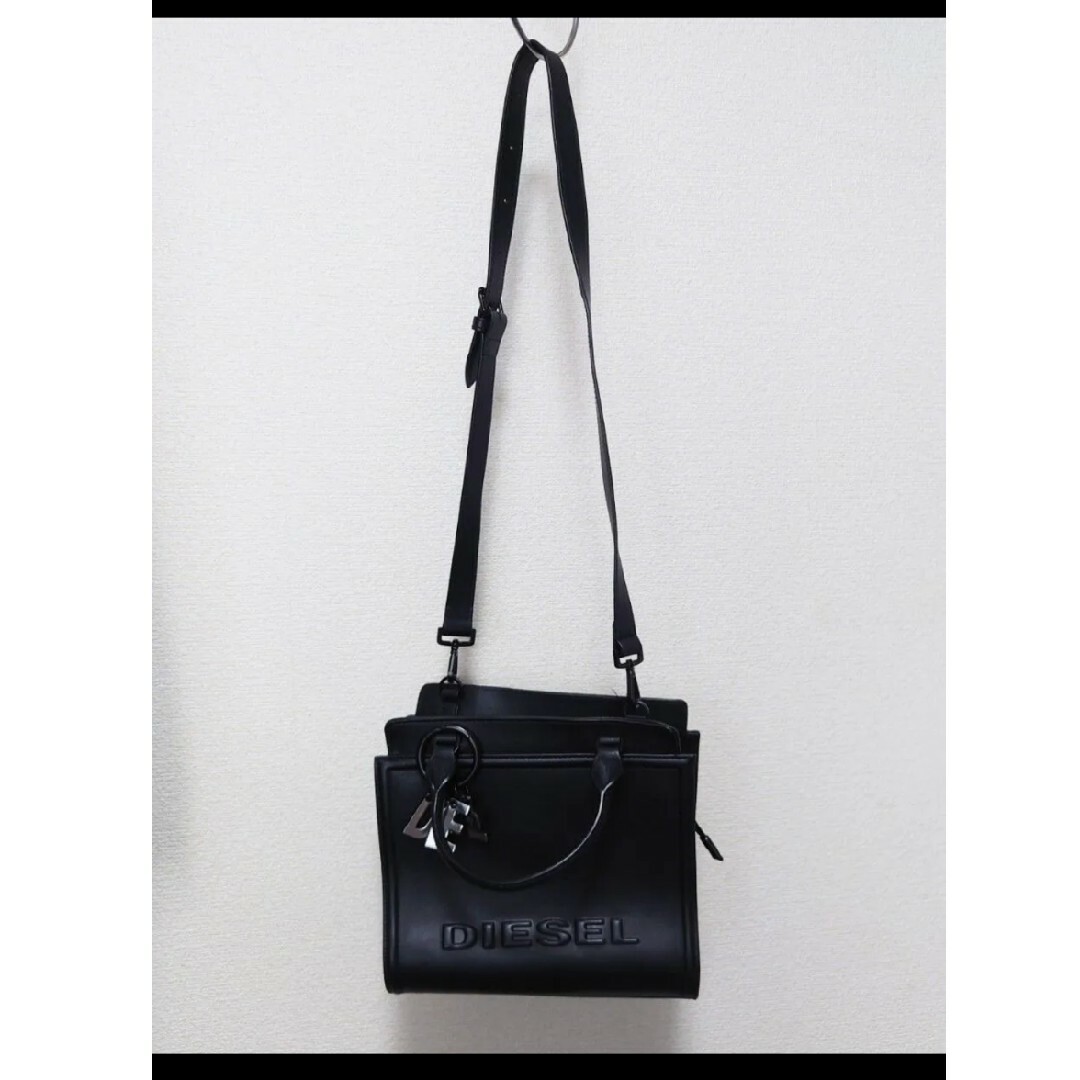 DIESEL ディーゼル KUB8 BADIA 2way レザー ハンドバッグ DIESEL ディーゼル KUB8 BADIA 2way レザー ハンドバッグ
